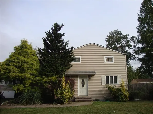 1270 Barkley Pl S, North Brunswick, NJ 08902