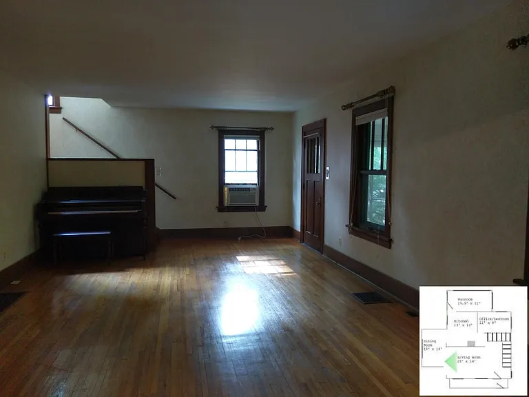 401 W Pennsylvania Ave — Photo 11