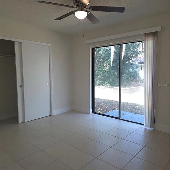 10410 N Ojus Dr — Photo 23