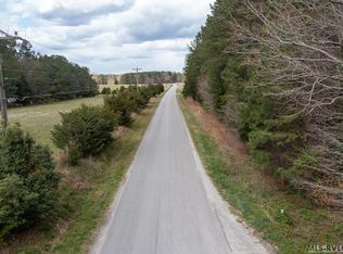 40 Morristown Rd, Bracey, VA 23919