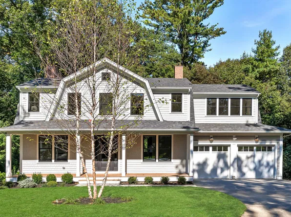 39 Macarthur Rd, Wellesley, MA 02482