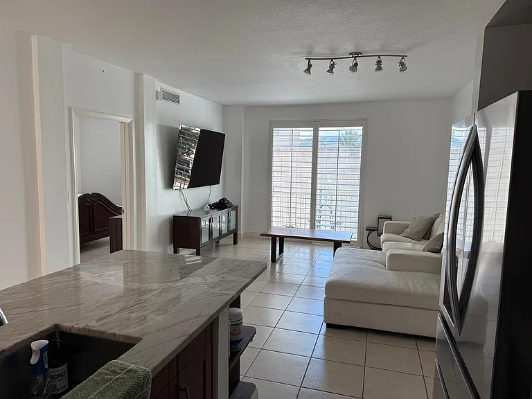 7275 SW 90th Way #G311 — Photo 8