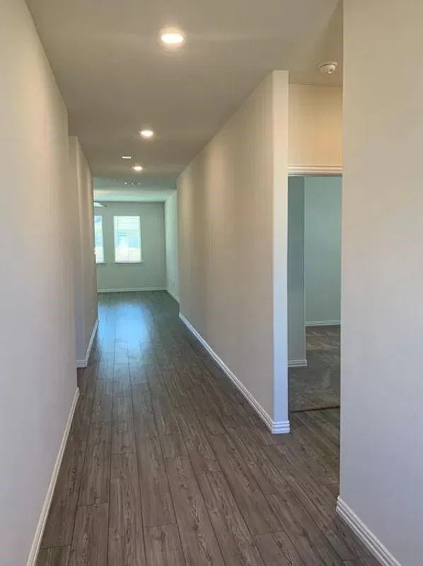 3 bed, 1442 sqft, $2,099 — Photo 2