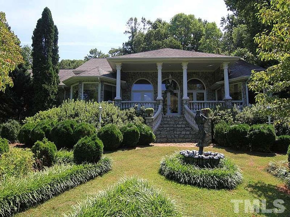 1st image of 2541 Millbrook Dr
