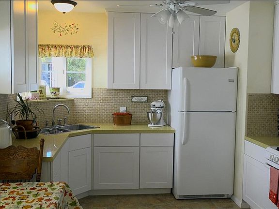 5th image of 5065 Hermosa Ave