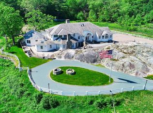 1516 Central Ave, Needham, MA 02492