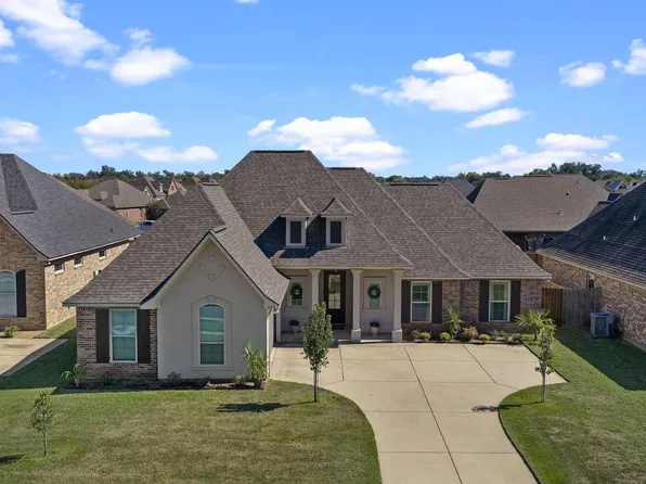 653 Alder Ln, Bossier City, LA 71111