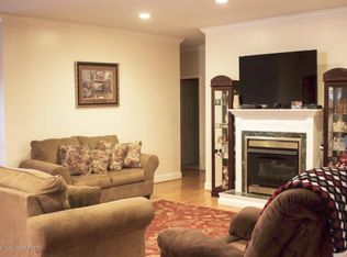 718 Eagles Cir, Jasper, AL 35504