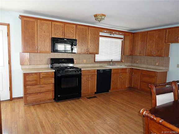 3rd image of 707 N Irvington Ave
