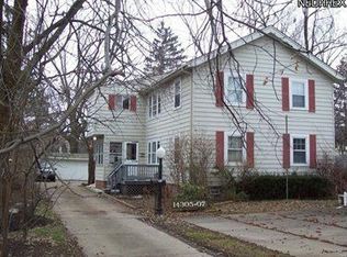 14305 Bayes Ave, Lakewood, OH