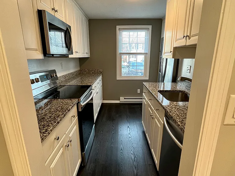 848 Plain St #45 — Photo 5