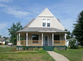 114 S Main St, Dodgeville, WI 53533