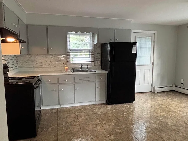 45 Swan St #43 — Photo 9