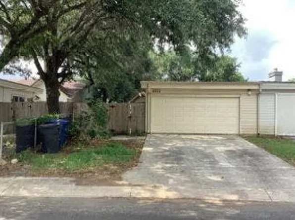 6826 Arbor Springs Dr, San Antonio, TX 78249