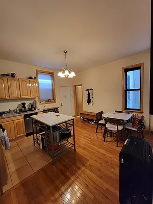 Rented by Avenues Real Estate | media 12