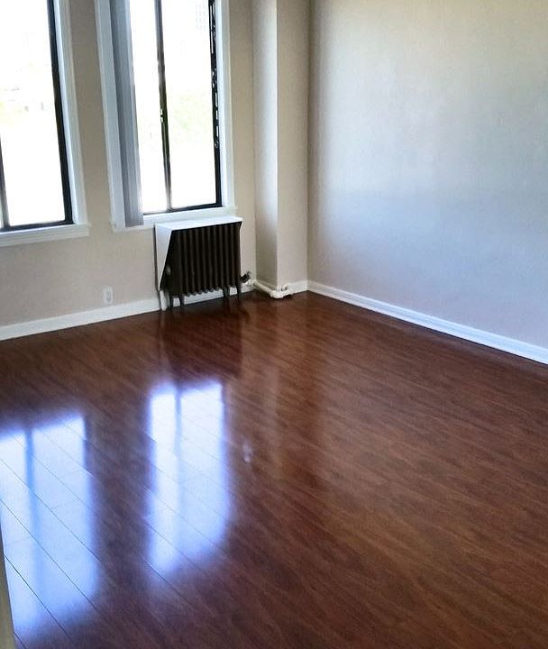 1st image of 801 Gramercy Dr APT 406