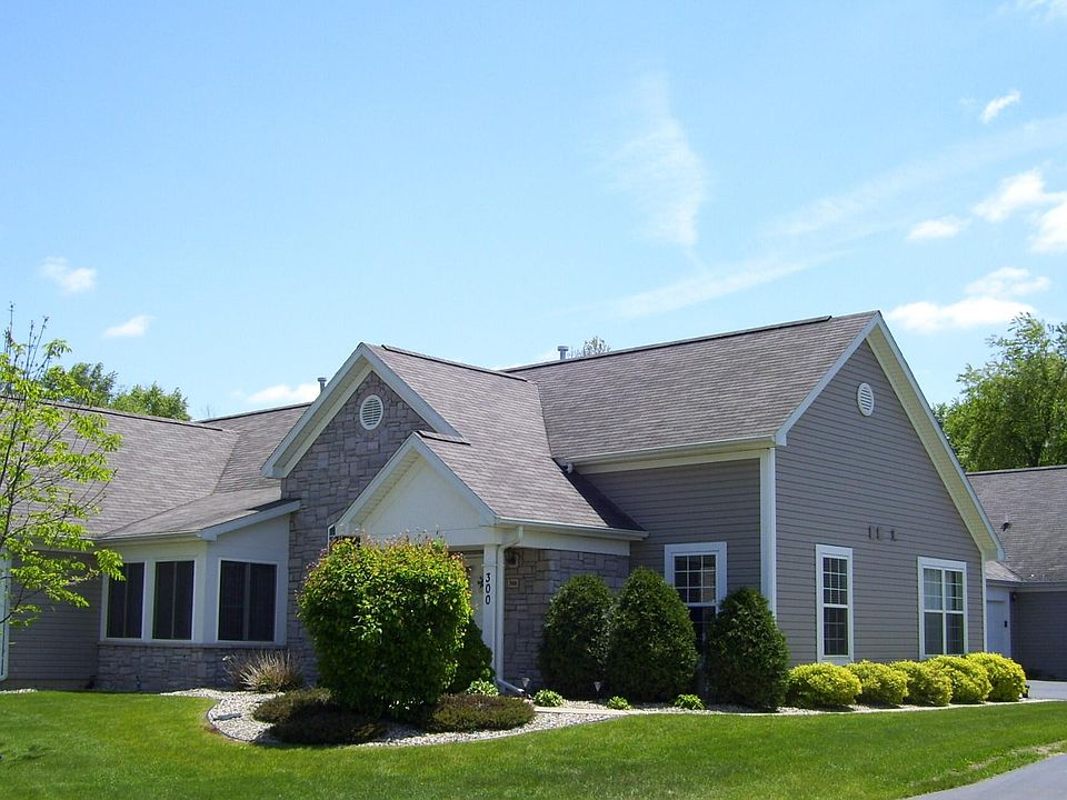 1st image of 300 Ashton Lake Dr