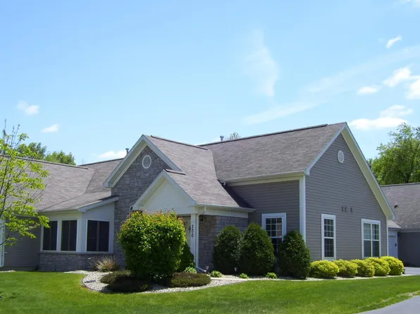 300 Ashton Lake Dr, Battle Creek, MI 49015