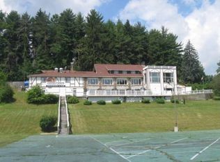 942 Pinegrove Ln, Johnstown, PA 15905