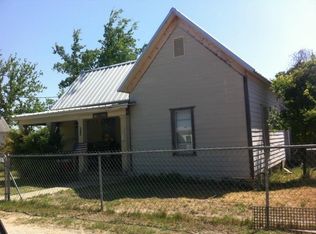 414 N Mesquite St, Hico, TX 76457