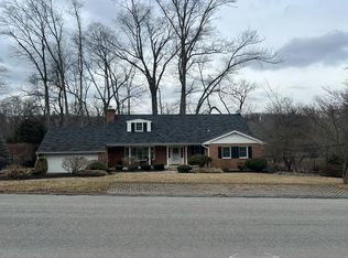 1316 Lindsay Ln, Jenkintown, PA 19046