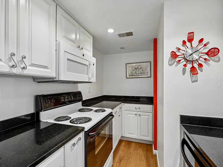7814 Coddle Harbor Ln — Photo 7
