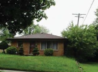 5245 N 87th St, Milwaukee, WI 53225