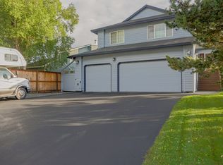 2658 Puffin Point Cir, Anchorage, AK 99507