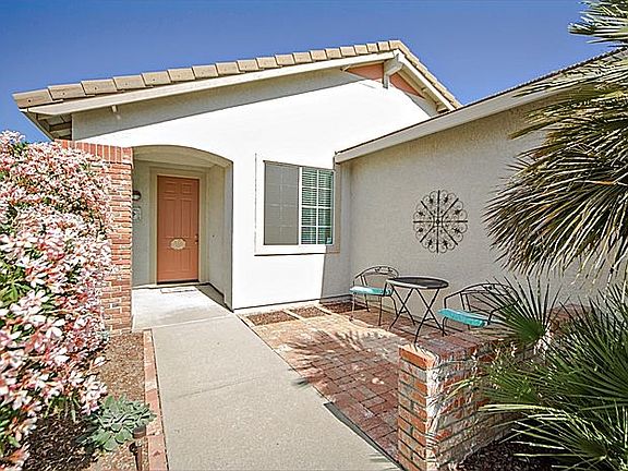 3rd image of 1141 Knopfler Cir