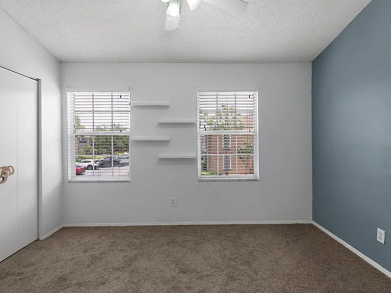 6367 Bayside Key Dr — Photo 17