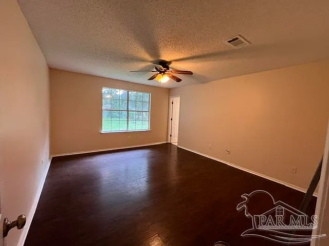 5563 Chantilly Cir — Photo 9