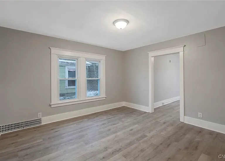 124 Loehr Ave #3 — Photo 4