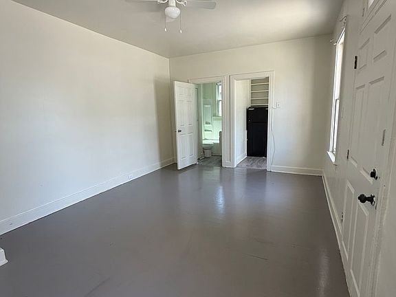 4th image of 444 Park St