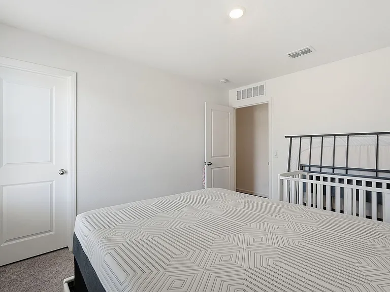15610 S Moon Valley Rd — Photo 22