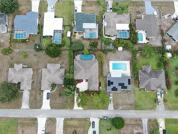 4th image of 743 SE Elwood Avenue