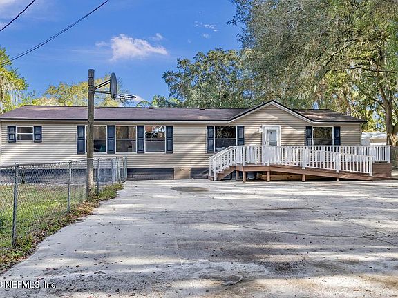 2nd image of 13725 BENTON Street