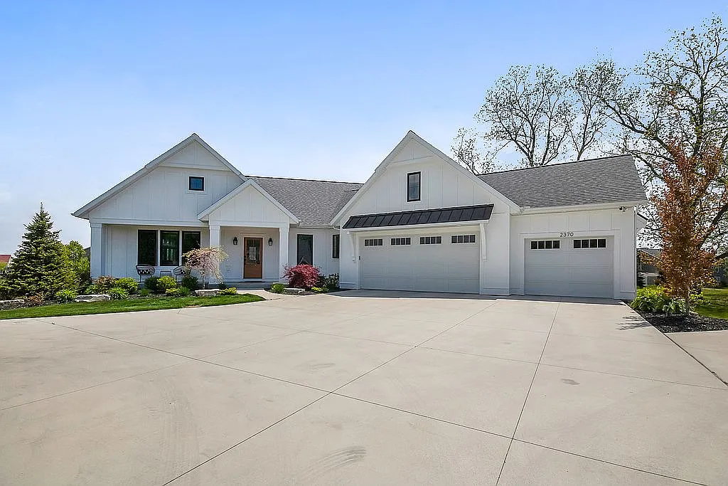 2370 Edson Dr photo 1