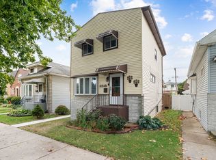 3518 N Oleander Ave, Chicago, IL