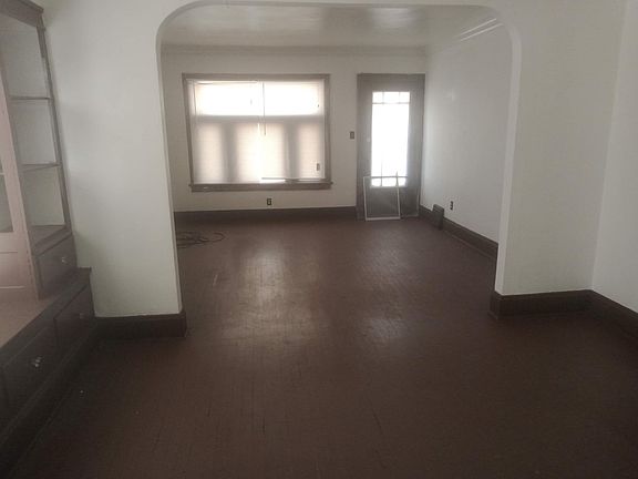 2nd image of 9702 Mount Auburn Ave
