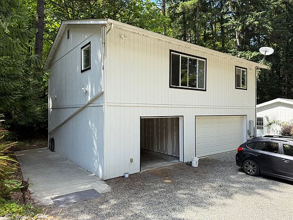 2nd image of 10913 60th Ave #1