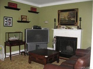 49 E Olive St, Long Beach, NY 11561