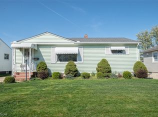 6052 Pickway Dr, Brookpark, OH 44142