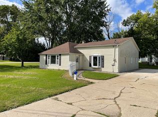 401 Cambridge St, Bay City, MI 48708