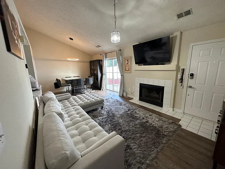 3650 Jones Ferry Ln — Photo 3
