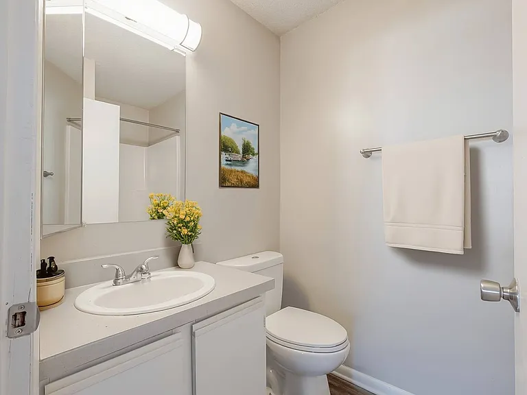 Laurel Pines — Photo 12