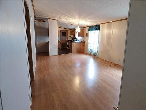 5th image of 8710 Walnut St