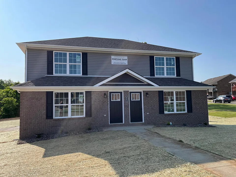 806 Ridgewood Dr #1