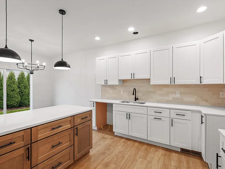 3708 Lighthouse Pointe — Photo 8