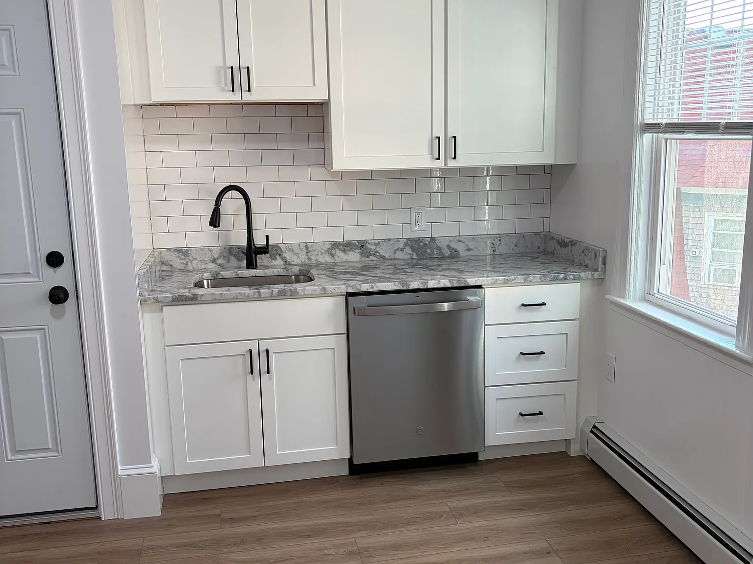 1 bed, $2,000 — Photo 3