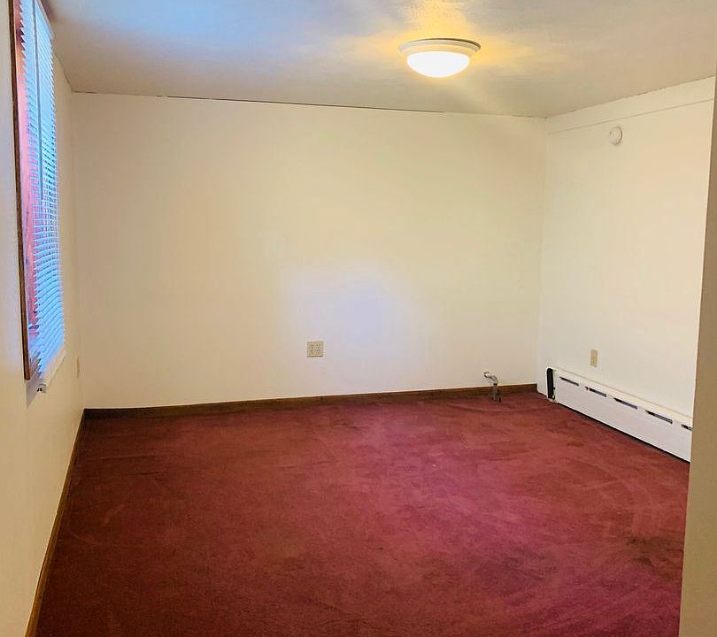 2nd image of 1413 University Ave APT 1